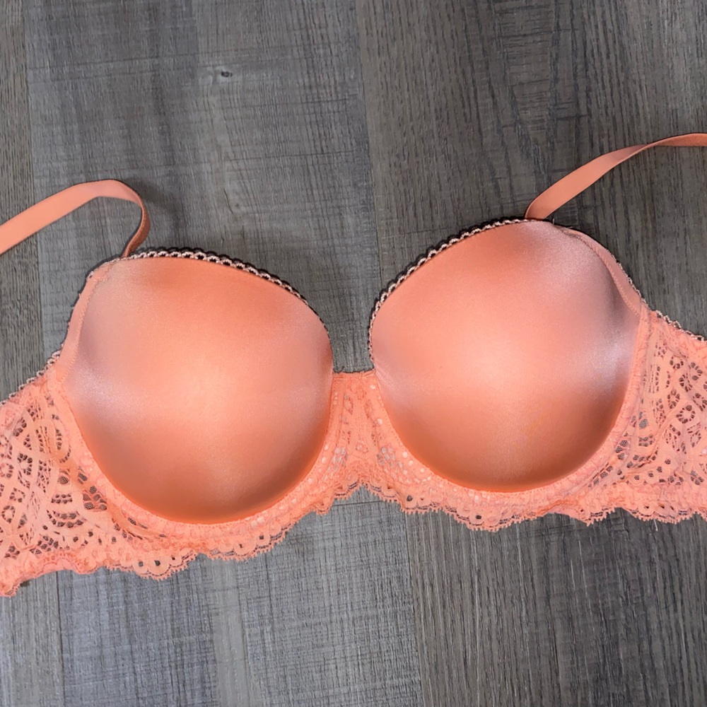2 Victoria’s Secret Dream Angel Demi bras
